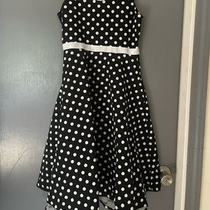 Pinup style girls dress